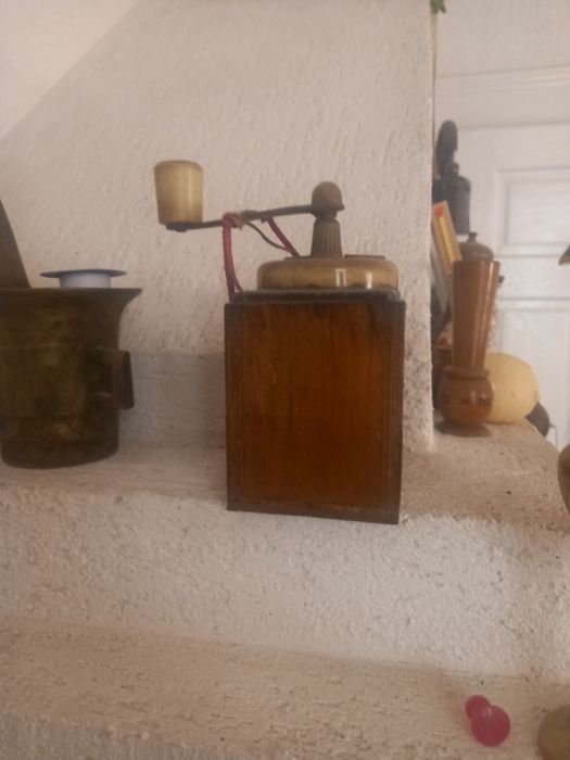 Vind obiecte vechi de  calitate superioara