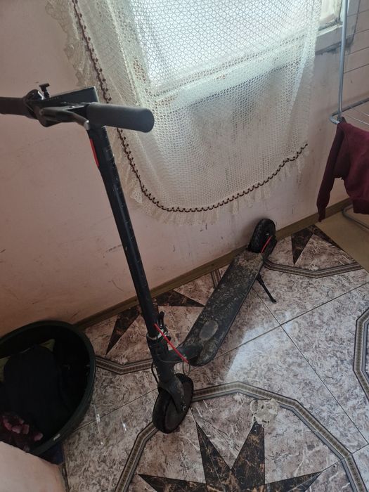 Trotinetă electrică