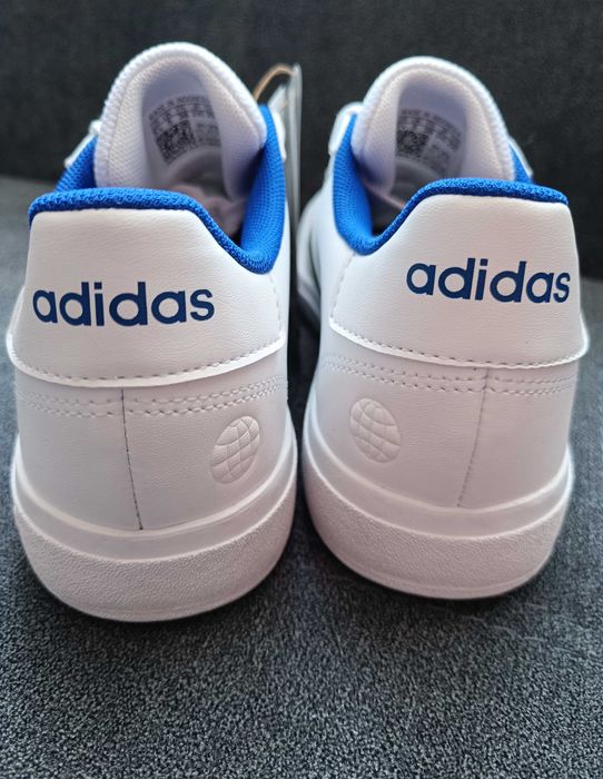 Нови оригинални маратонки Adidas Grand court 2.0K