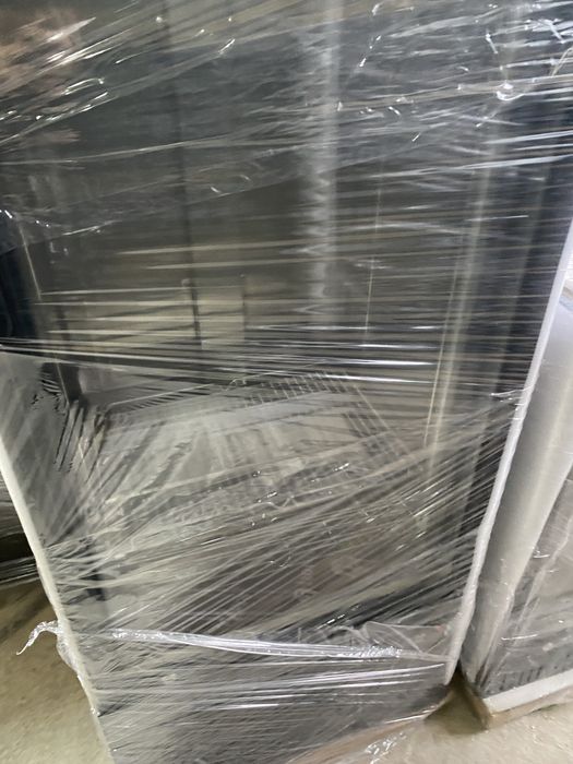 Vitrina frigorica verticala