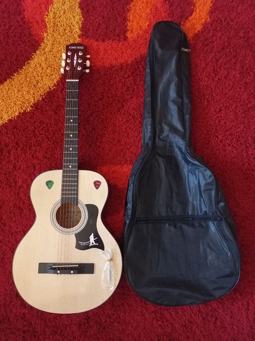 Акустические гитара