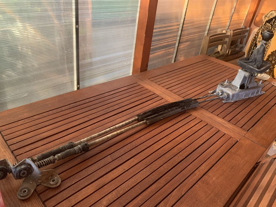 Nuca + manson schimbator de viteze cu tot cu cabluri de comanda GOLF 5