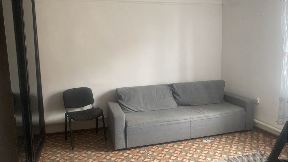 Комната  студия в общежитие  30 кв