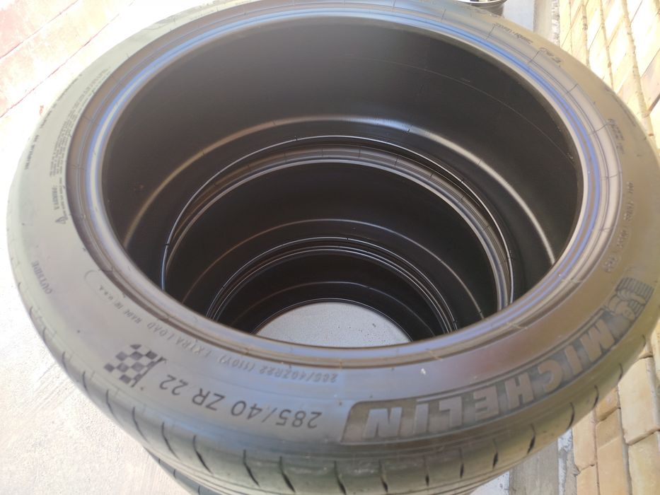 285 40 R22 Shina Michelin