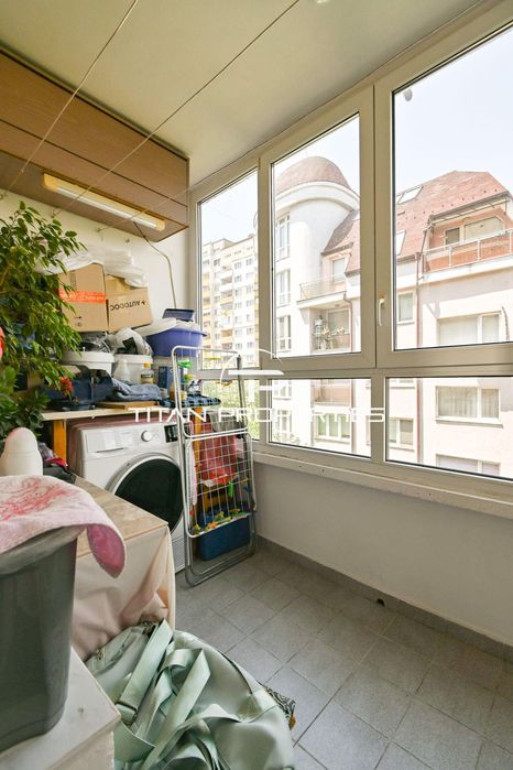 Тристаен за продажба в кв. Стрелбище