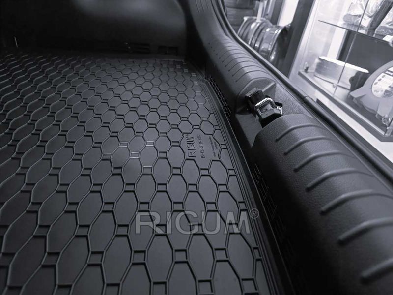 Гумени стелки или багажник KIA RIO IV, Stonic след 2017г и след 2021г