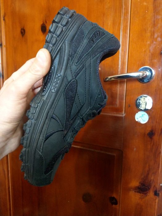 Brooks 43нм. 27,8см.