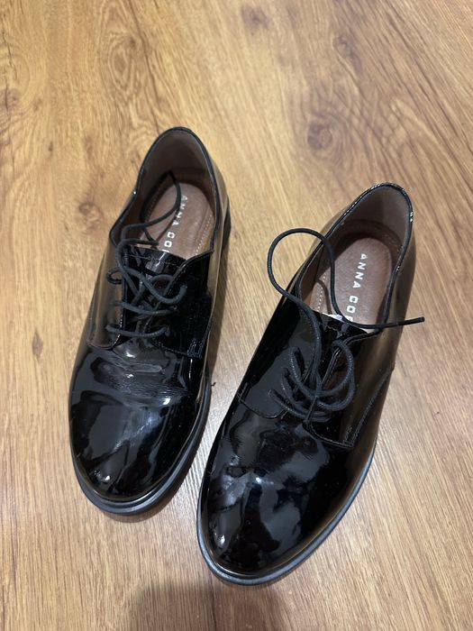 Pantofi din piele lac Anna Cori