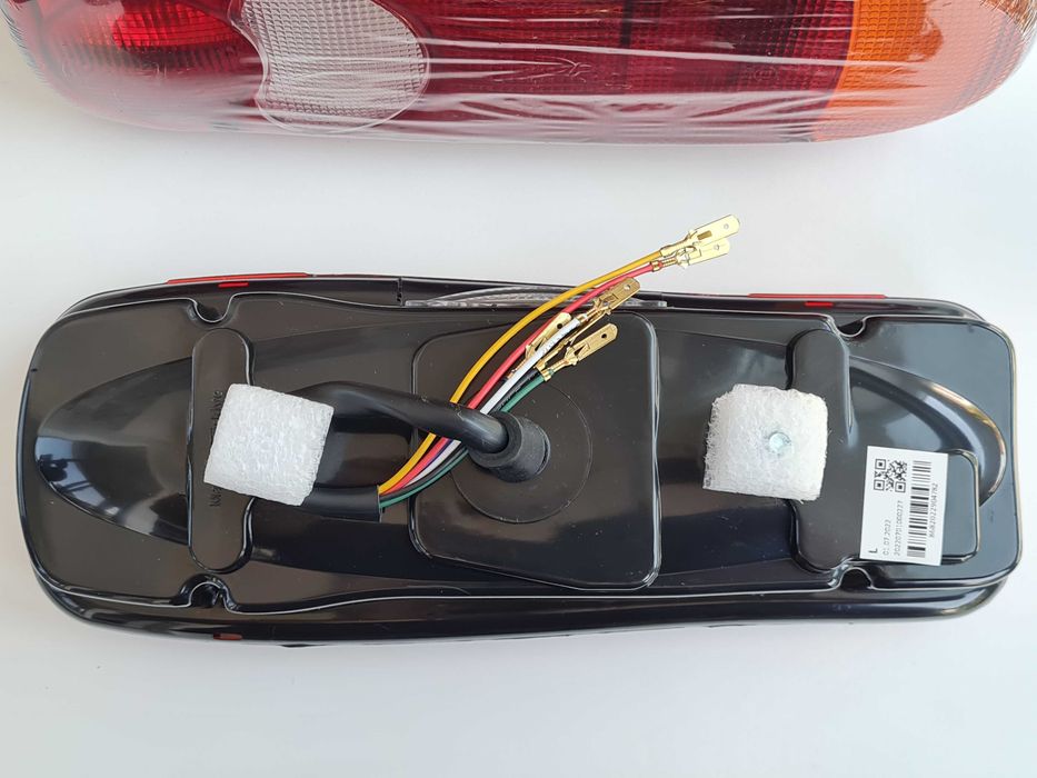 12V-24V Стопове задни светлини за Камиони Бусове Рено DAF Nissan Iveco