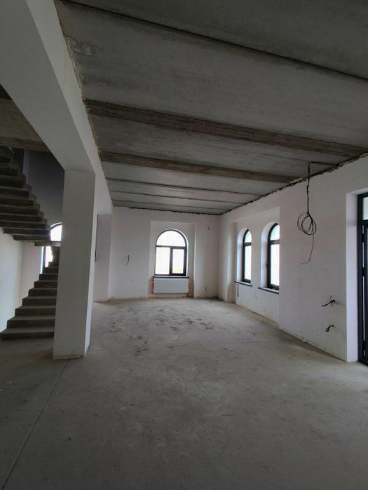 Srochno sotiladi 8honali  uchastka