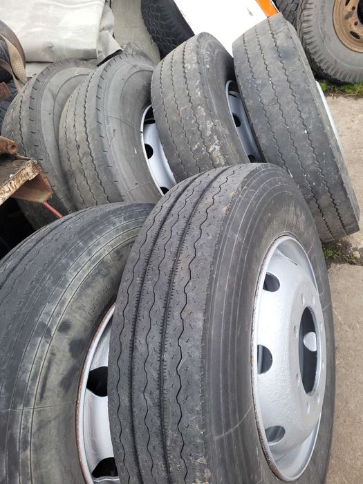 Roti cu 8 gauri 10r22.5, 275/70r22,5 pentru remorci si camioane