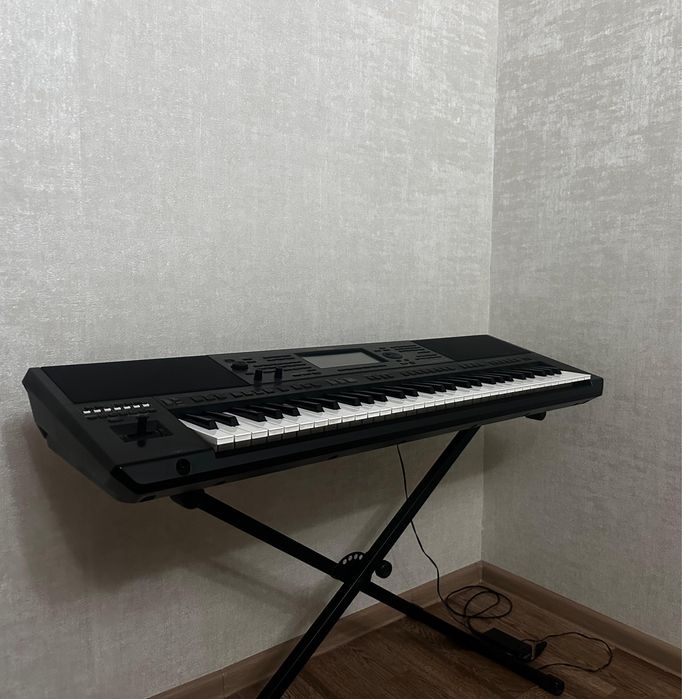 Продам YAMAHA PSR A5000