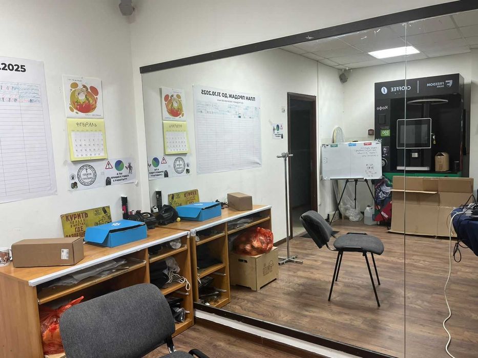 Продам Настенные Зеркала 8шт.