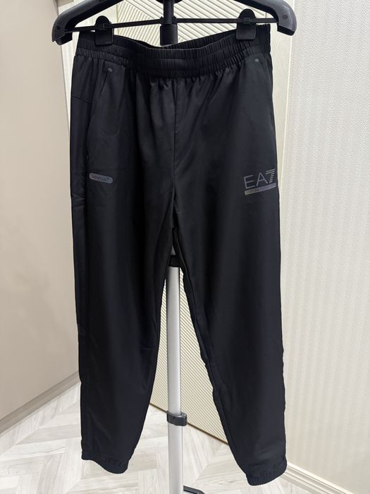 Спортивный костюм Armani EA7