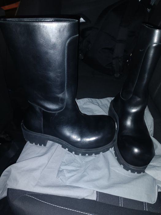 Balenciaga leather boots