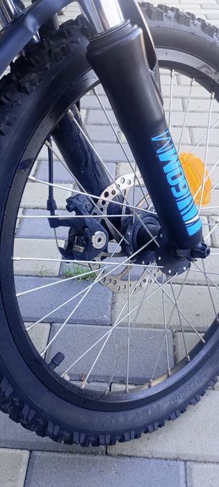 Vând bicicleta copii