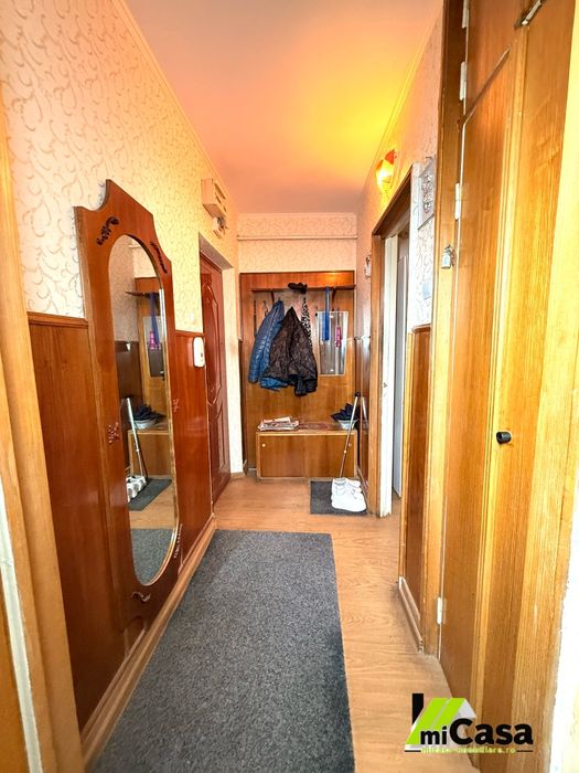 Apartament 3 camere 77500 NEGOCIABIL în Micro 19