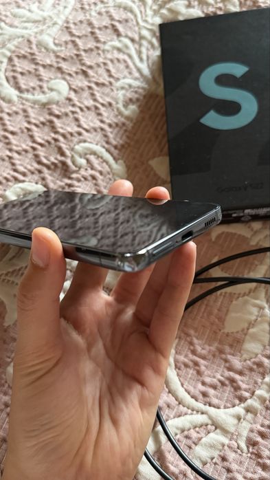 Продам samsung s22 256