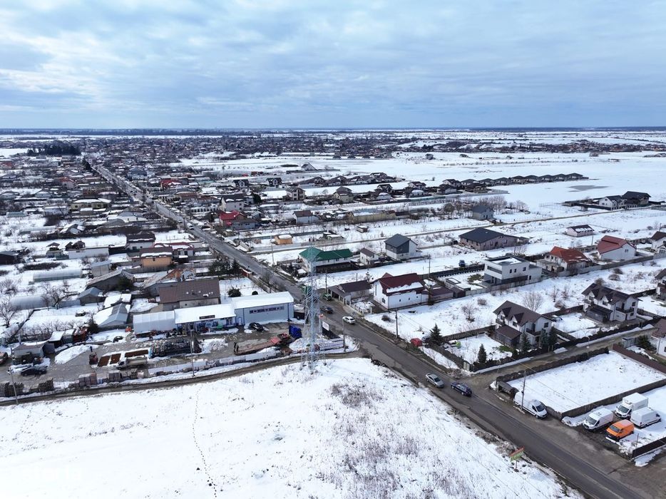 Teren intravilan /Sabareni ,stradal,deschidere dubla