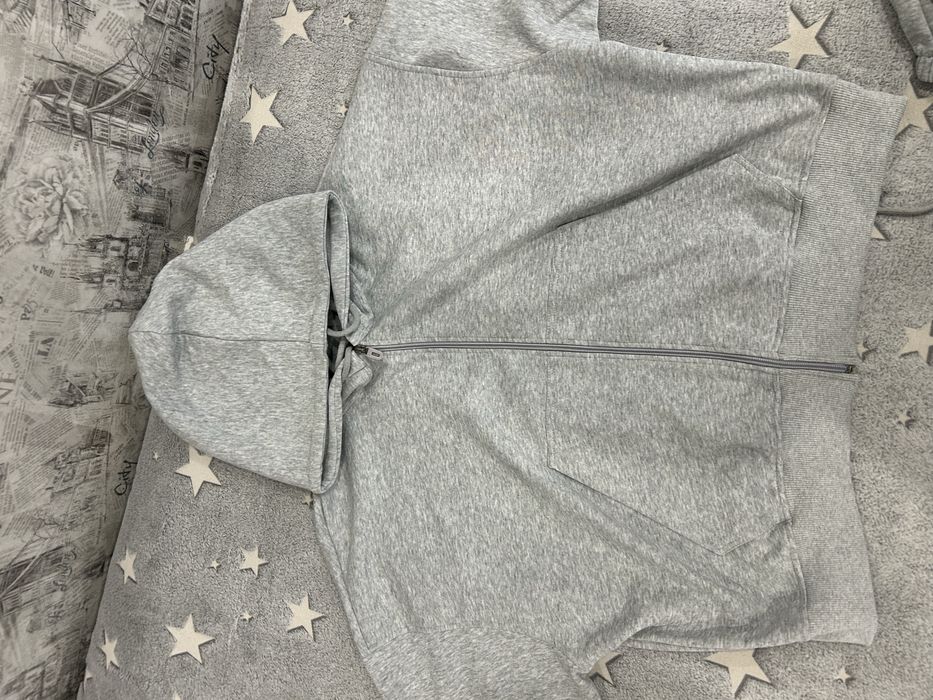Продам спортивный костюм