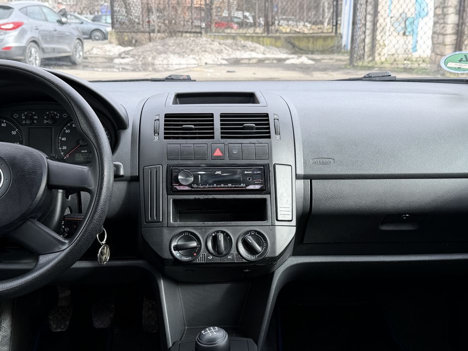 Volkswagen  Polo