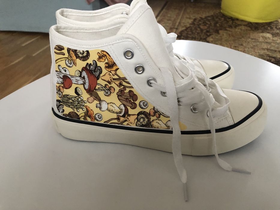 Tenisi / bascheți / teneși imprimeu ciuperci, Converse-style, 38