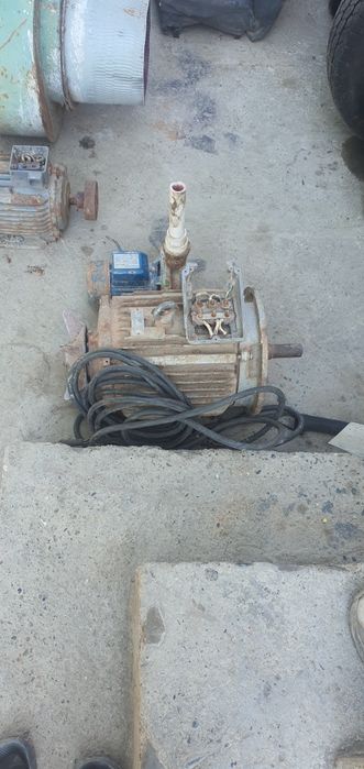 Dvigatillar va Yana suratdagilar xammasi kislorod bolon otayul Kardon