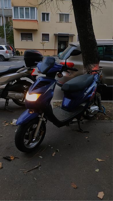 Vand scuter generic 50 cc