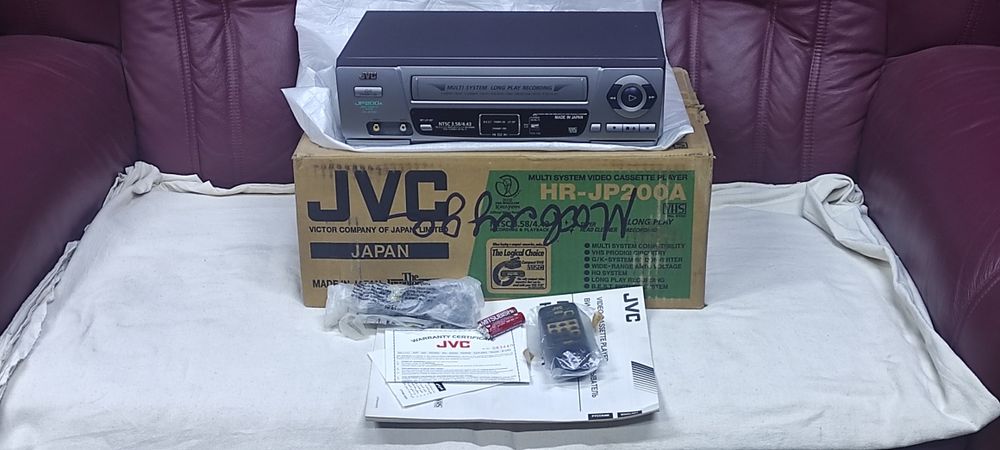 Абсолютно новый видак JVC JP200a