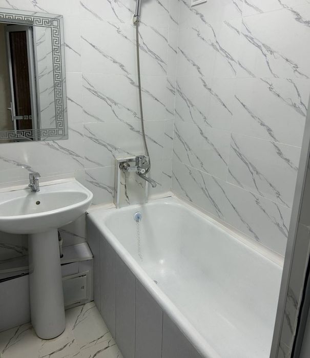 Гофур Гулом метро 5-6 минут