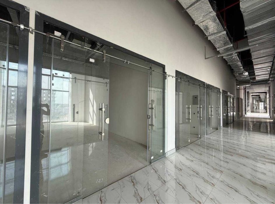 Сдается в аренду магазины в Карвон шоппинг