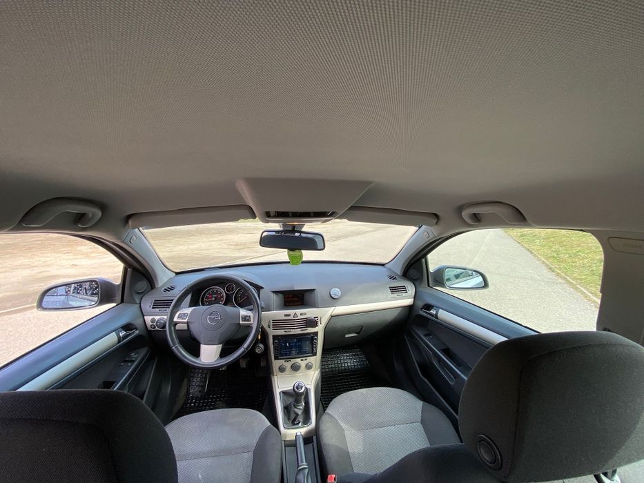 Opel Astra H benzina