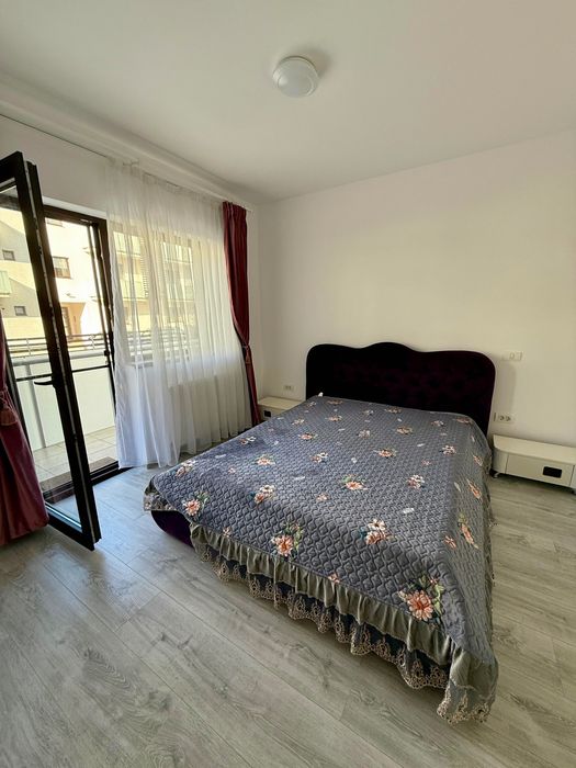 Închiriez apartament modern cu 3 camere și grădină privată, situat într-o zonă liniștită din Ghimbav - aproape de Brașov.