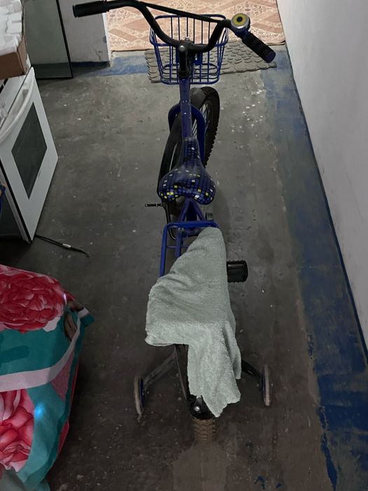 Машинка и велосипед