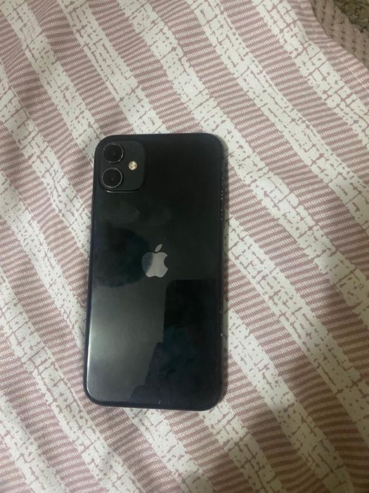 Продам айфон 11 в хорошем состояний