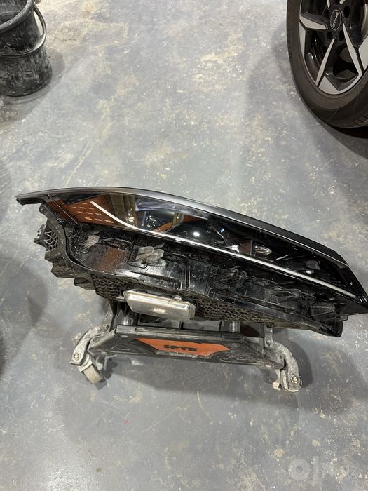 BYD chazor old oʻng fara