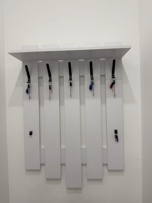 Вешалка для прихожей