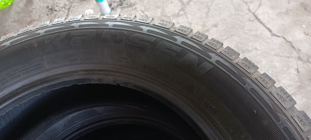 Продам зимние шины шыпованные