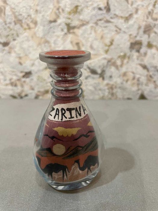 Сувениры (кувшин, парусники, вазочка)