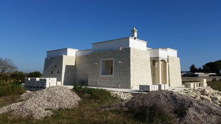 Fac ziduri piatră masivă