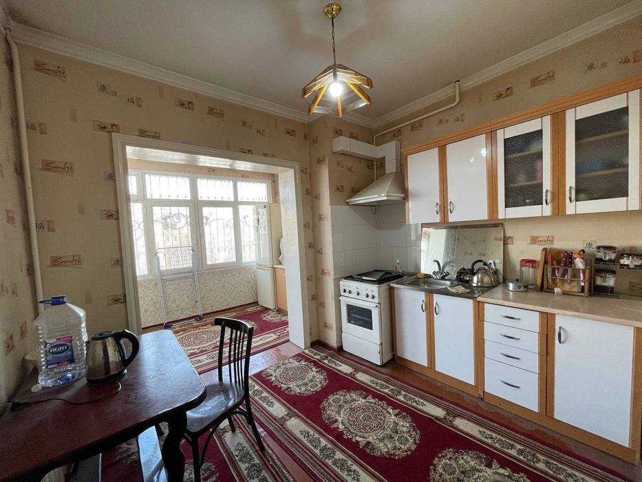 Юнусабад 8й квартал 4 комнатная 90 кв.м