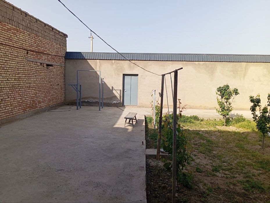 6 сотихли ховли сотилади