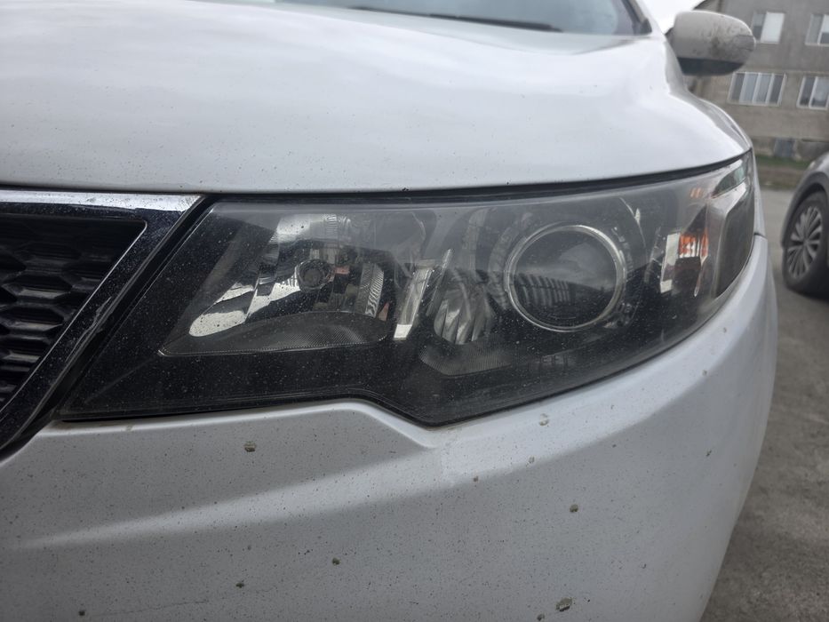 Фары на киа серато 2010