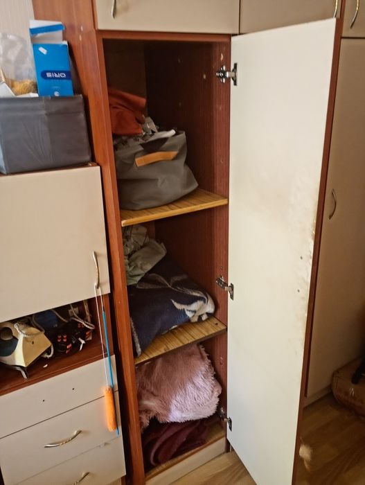 Шкафы продам  мебель