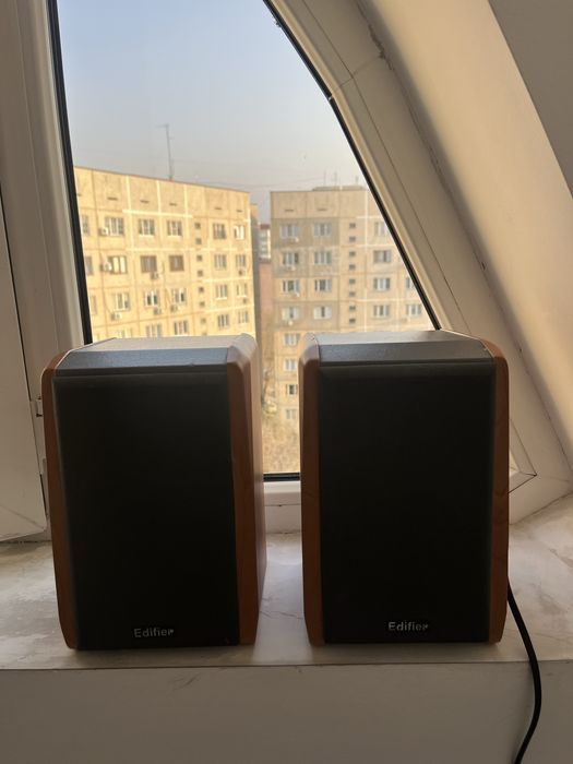 Продам настольные колонки