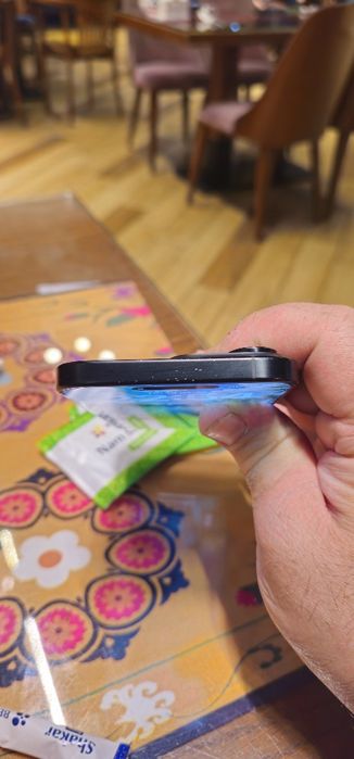 Iphone 16 pro max 256 sim+esim xolati yaxshi karobka dokument bor