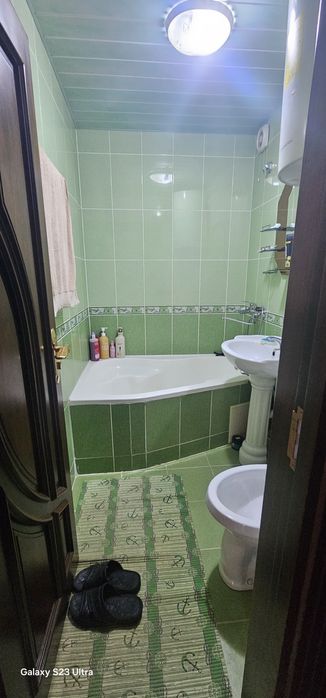 Pridasgir masjid yonida 3 xonalik 3-qavatda joylashgan kvartira sotila