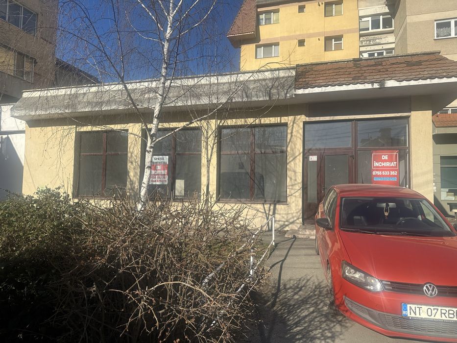 Inchiriez /vand spatiu comercial Piata Centrala Piatra Neamt str Ozana