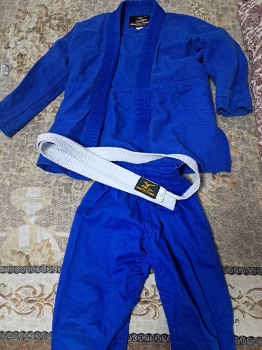 Кимоно для дзюдо Mizuno рост 140.