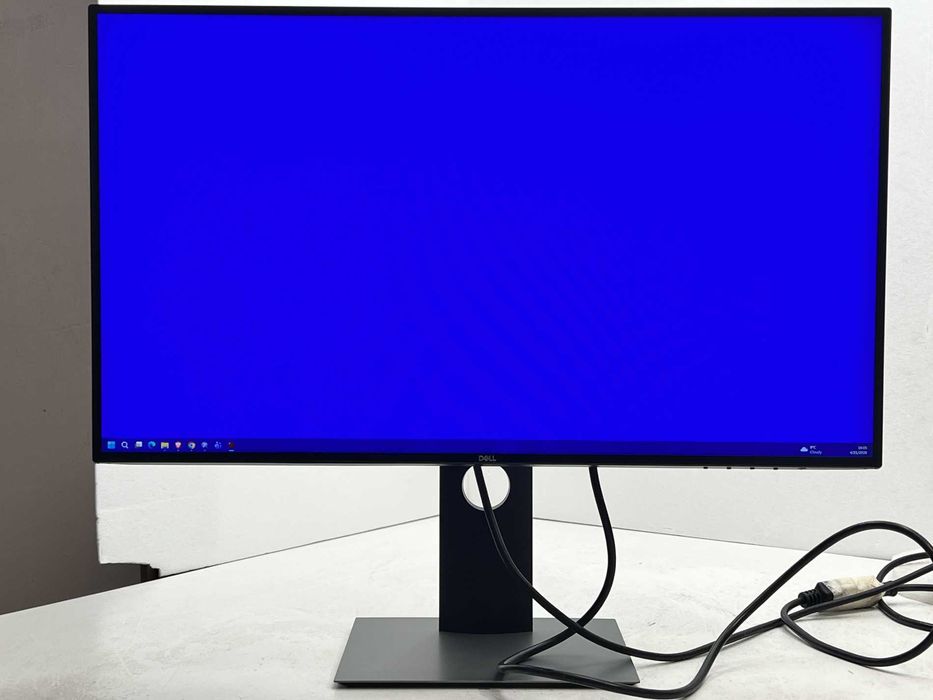 Монитор Dell U2719DC 27" 2560x1440 WQHD IPS клас А с Гаранция
